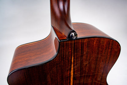 IBANEZ Jon Gomm Signature Acoustic Guitar 6-String - Black Satin Top / Natural High Gloss Back and Sides + Case