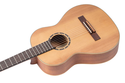 ORTEGA Family Series 3/4 Konzertgitarre 6 String - Zeder / Mahagoni Natur + Bag