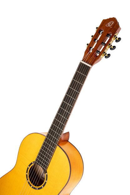 ORTEGA Family Series Pro 4/4 Classical Guitar 6 String - Solid North American Spruce + Gig Bag