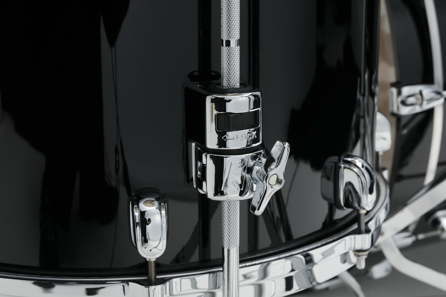 TAMA Starclassic Maple Lacquer Shell Kit 4 pcs - Piano Black/Chrome HW