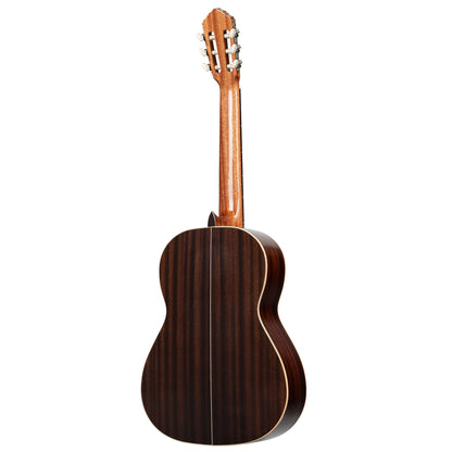 ORTEGA Traditional Series 4/4 Nylon String Guitar 6-String + Pro Gigbag
