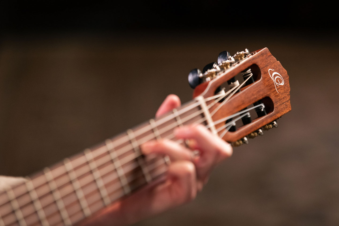 ORTEGA Student Series 4/4 Konzertgitarre 6-String - Natural