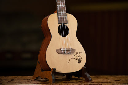 ORTEGA Bonfire Series Concert Ukulele 4 String - Spruce/Sapele Natural