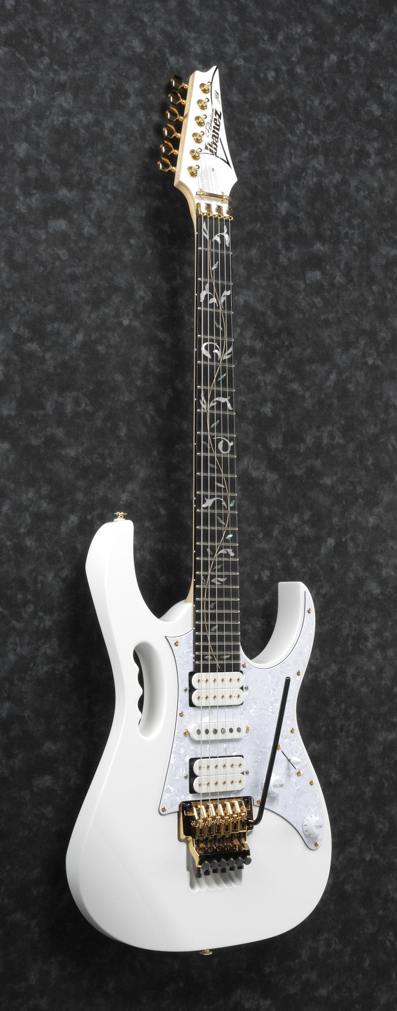 IBANEZ Steve Vai Signature E-Guitar 6 String - White + Gigbag