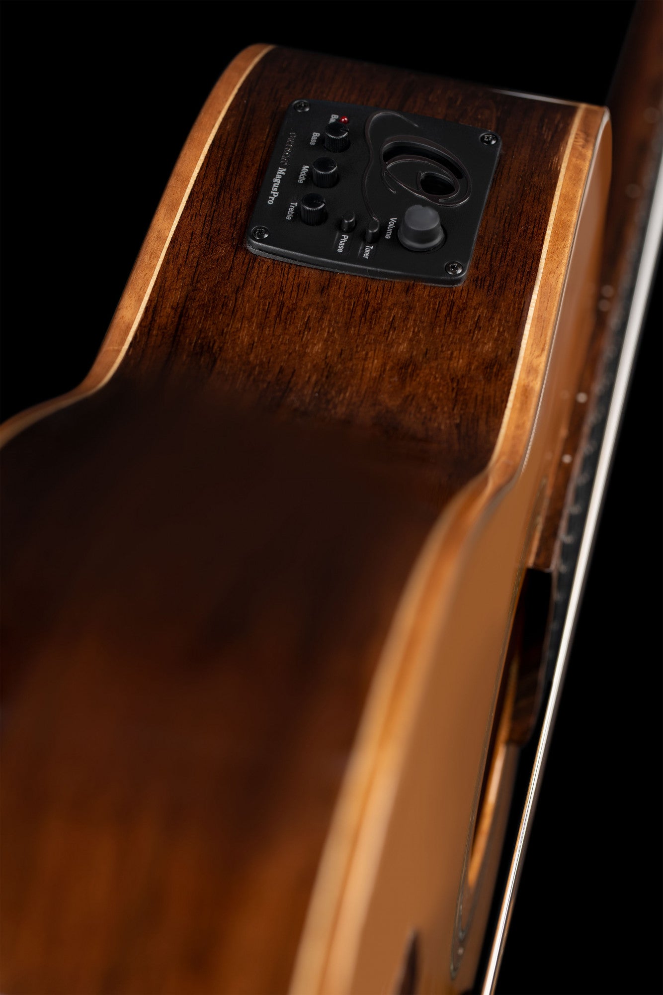 ORTEGA Performer Series 4/4 Classical Guitar 6-String - Natural + Gig Bag
