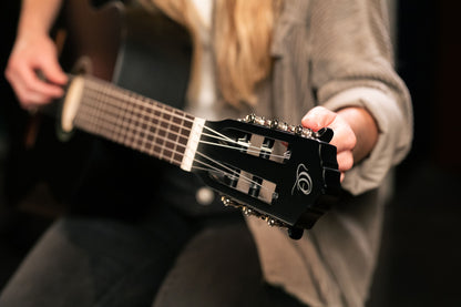 ORTEGA Student Series 4/4 Classic Guitar 6-String - Black