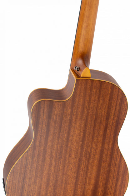 ORTEGA Family Series 4/4 Slim Neck Konzertgitarre 6 String - Fichte / Mahagoni Natur + Bag