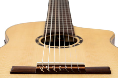 ORTEGA Family Series Pro Classical Guitar 7 String - Solid Spruce / Sapele Natural + Gig Bag