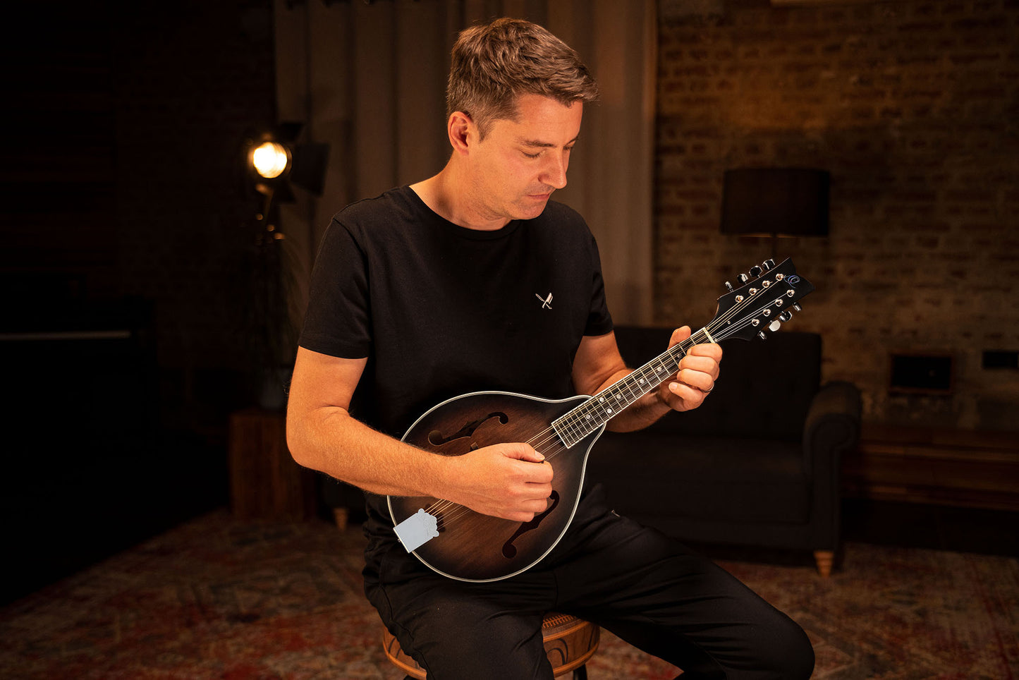 ORTEGA Americana Series A-Style Mandolin 8 String - Spruce / Maple Satin Whiskey Burst