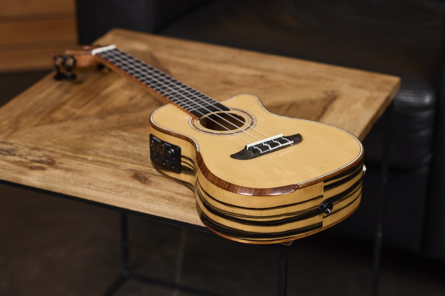 ORTEGA Signature Series Concert Ukulele 4-String + Pro Gig Bag