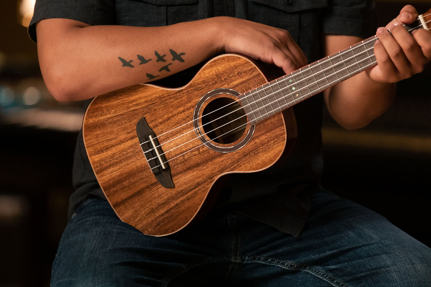 ORTEGA Timber Series Tenor Ukulele 4 String - Acacia Natural + Bag