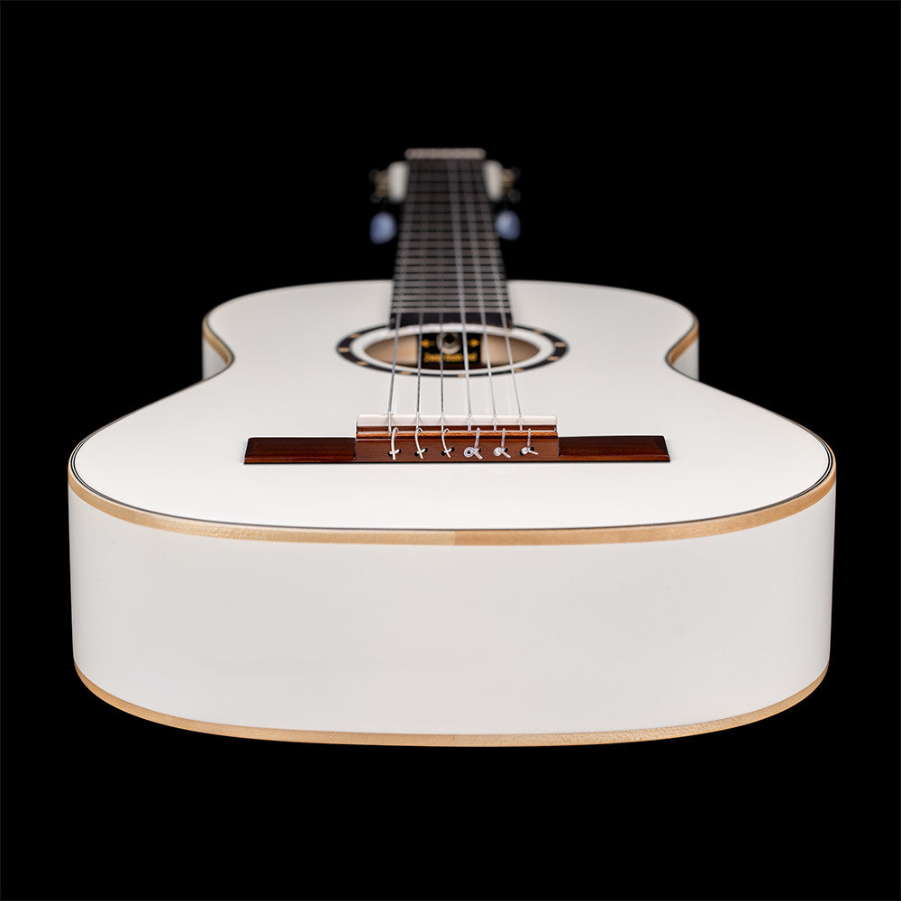 ORTEGA Family Series 1/2 Konzertgitarre 6 String - Weiß + Bag