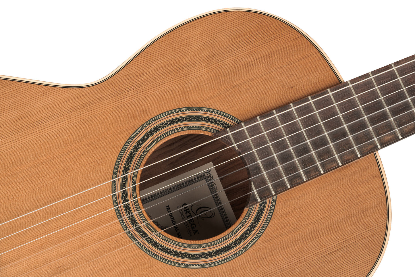ORTEGA Traditional Series 4/4 Konzertgitarre  6-String + Pro Gigbag