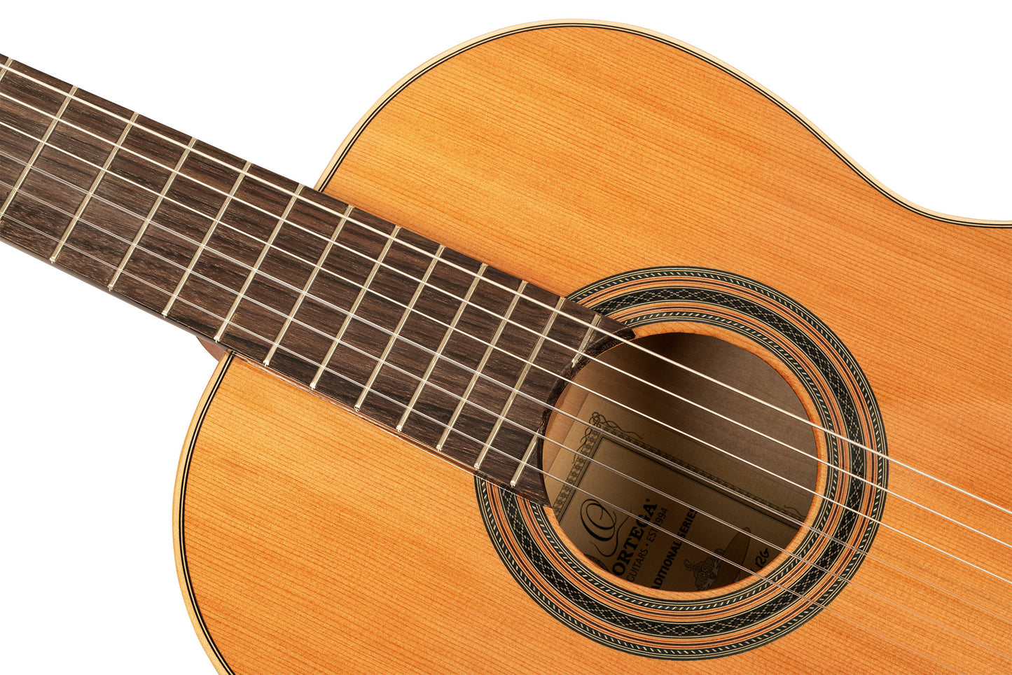 ORTEGA Traditional Series 4/4 Nylon String Guitar 6-String + Pro Gig Bag