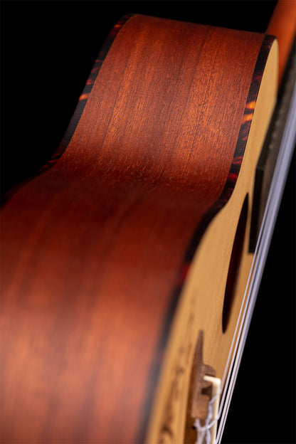 ORTEGA Bonfire Series Concert Ukulele 4 String Lefty - Spruce/Sapele Natural
