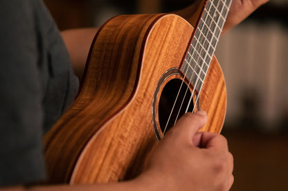 ORTEGA Timber Series Baritone Ukulele 4 String - Acacia Natural + Bag