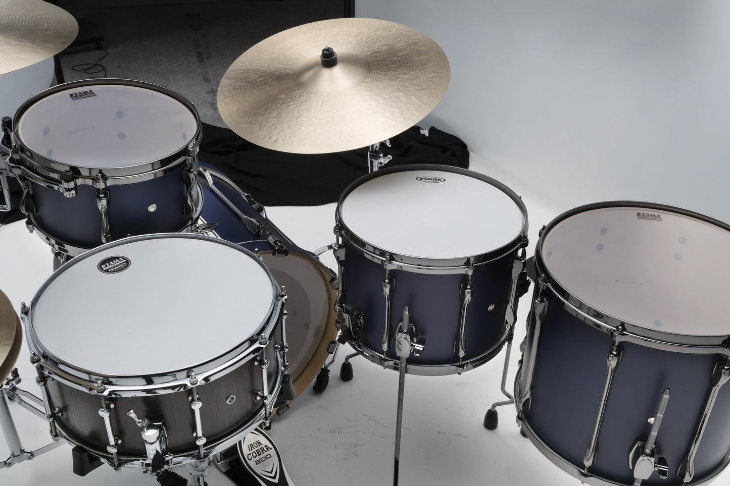 TAMA Superstar Hyper-Drive Duo Kit 4pcs - with 14" x 10" Duo Snare - Satin Blue Vertical Stripe / Black Nickel HW