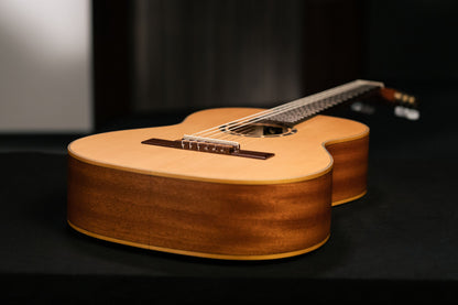 ORTEGA Family Series 7/8 Konzertgitarre 6 String - Mahagoni Natur + Bag