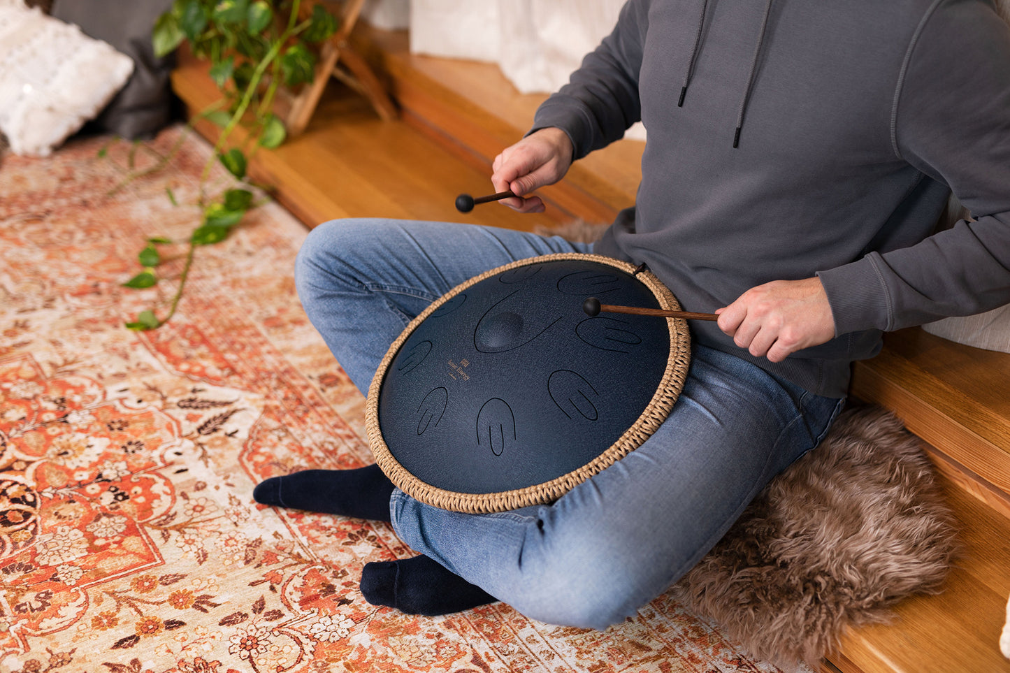 MEINL Sonic Energy Octave Steel Tongue Drum 16" - D Amara/9 Notes/440 Hz - Navy Blue