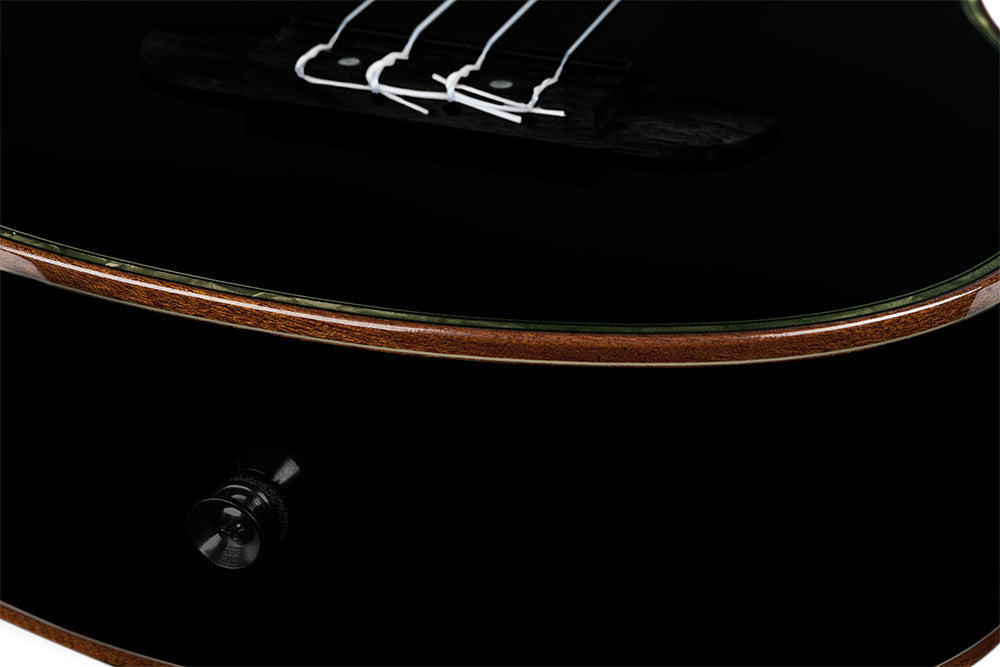 ORTEGA Onyx Serie Tenor Ukulele 4 String - Spruce / Mahogany Black + Bag