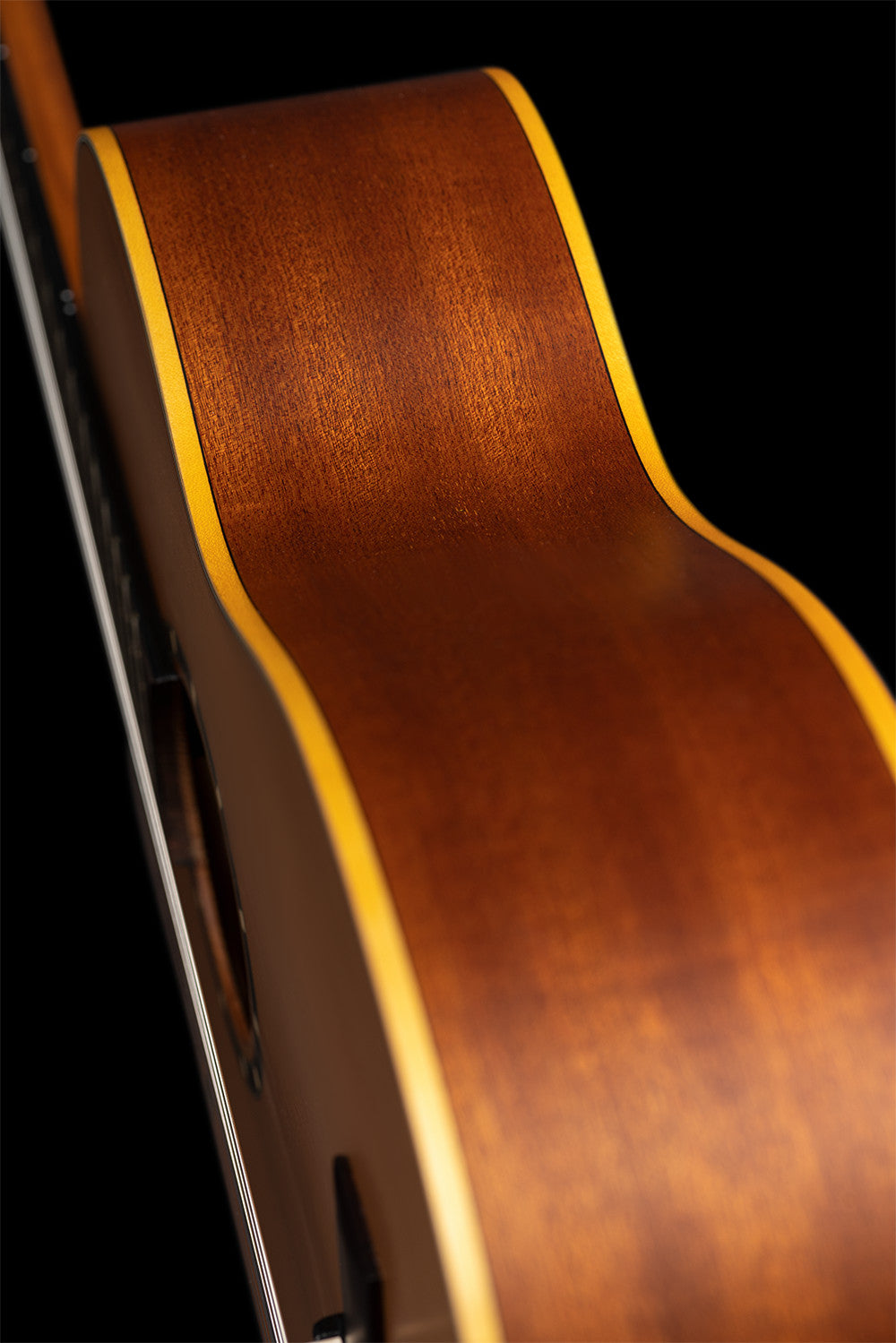 ORTEGA Family Series Pro 4/4 Konzertgitarre 6 String Lefty - Zeder / Mahagoni Natur + Bag