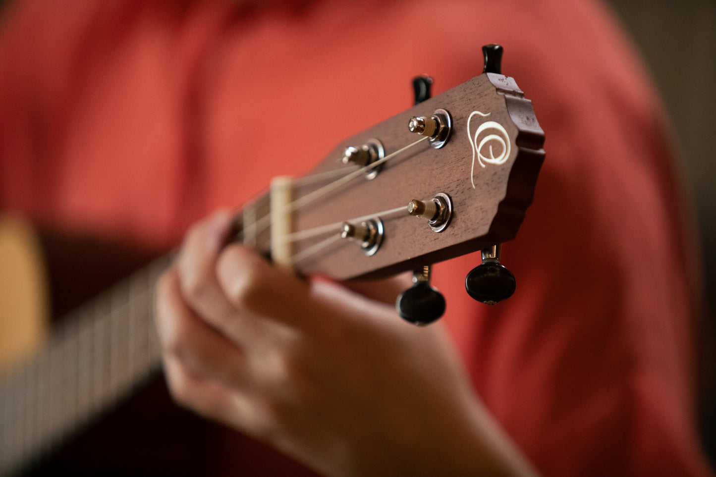 ORTEGA Bonfire Series Preamp Baritone Ukulele 4 String - Spruce/Sapele Natural