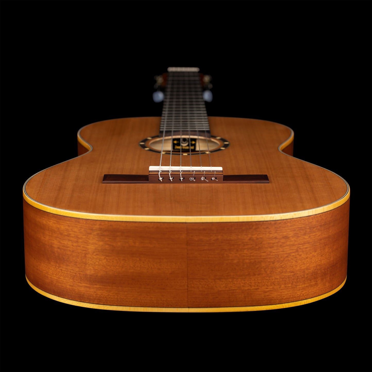 ORTEGA Family Series 7/8 Konzertgitarre 6 String - Zeder / Mahagoni Natur + Bag