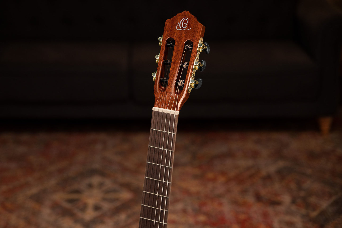 ORTEGA Family Series Pro 4/4 Konzertgitarre 6 String Lefty - Massive Fichte / Cypress Gloss Stain Yellow + Bag