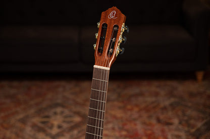 ORTEGA Family Series Pro 4/4 Konzertgitarre 6 String Lefty - Massive Fichte / Cypress Gloss Stain Yellow + Bag