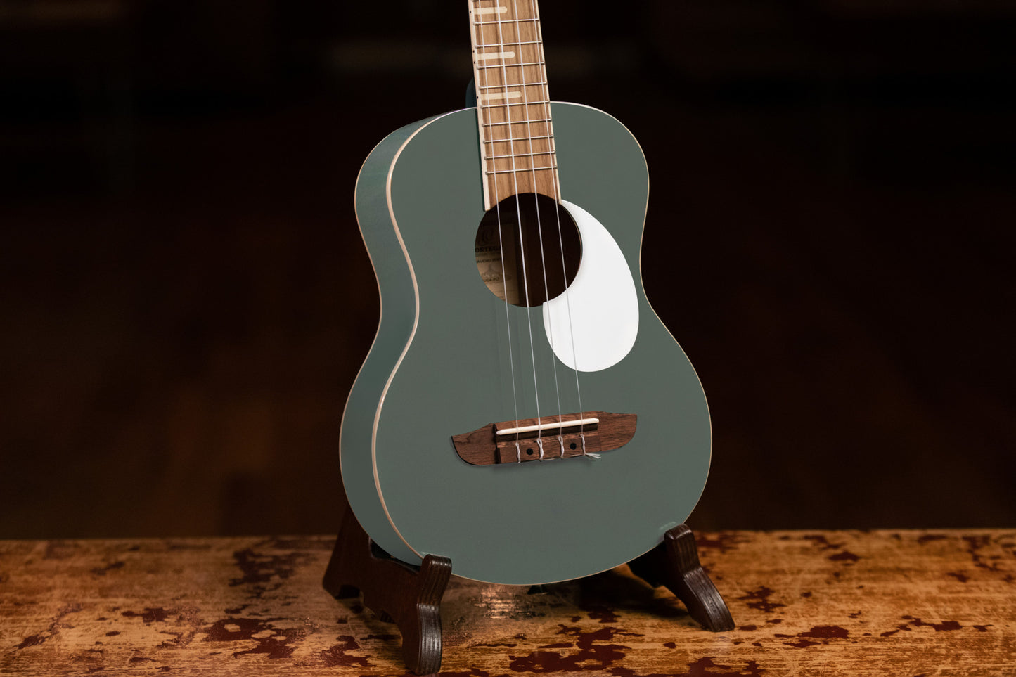 ORTEGA Gaucho Serie Ukulele 4 String - Platinum Grey + Bag