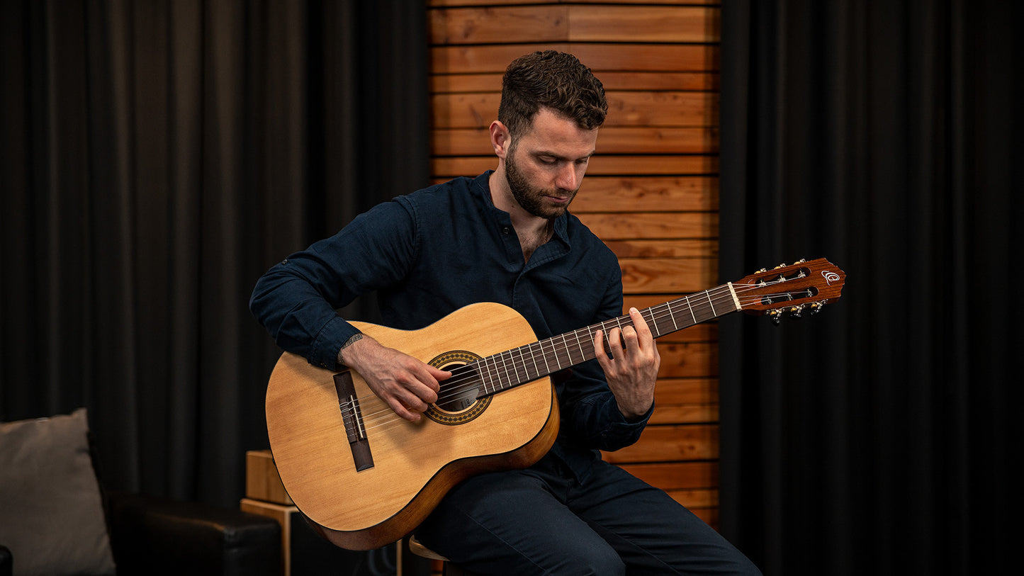 ORTEGA Picker´s Pack 4/4 Nylon String Guitar 6-String -Beginner Set
