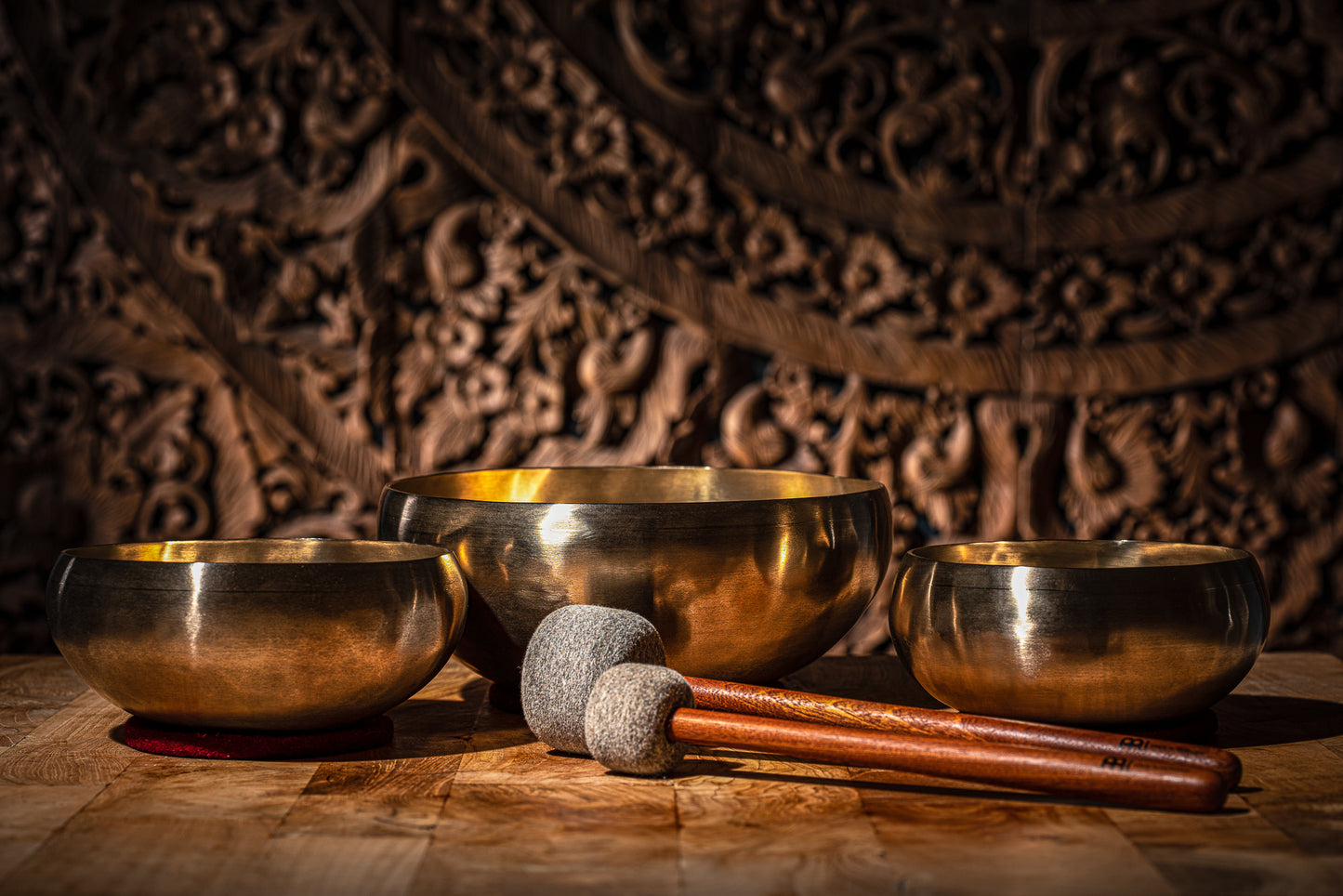 MEINL Sonic Energy Cosmos Series Basic Therapy Singing Bowl Set 5 pcs - 800/1000/2000g + Mallets