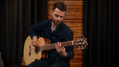 ORTEGA Deep Series 7 Acoustic Bass 5 String