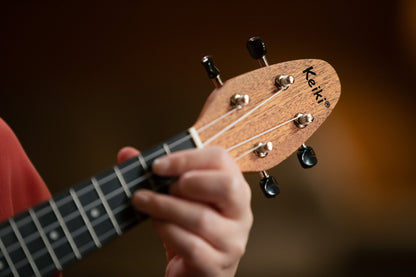 KEIKI K2 Serie Sopran Ukulele Set - Agathis / Mahogany Natural