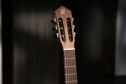 ORTEGA Student Series 4/4 Classical Guitar 6-String - Natural