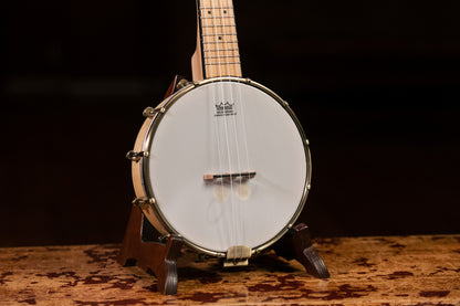 ORTEGA Banjolele Serie Konzert Ukulele 4 String - Maple Natural + Bag