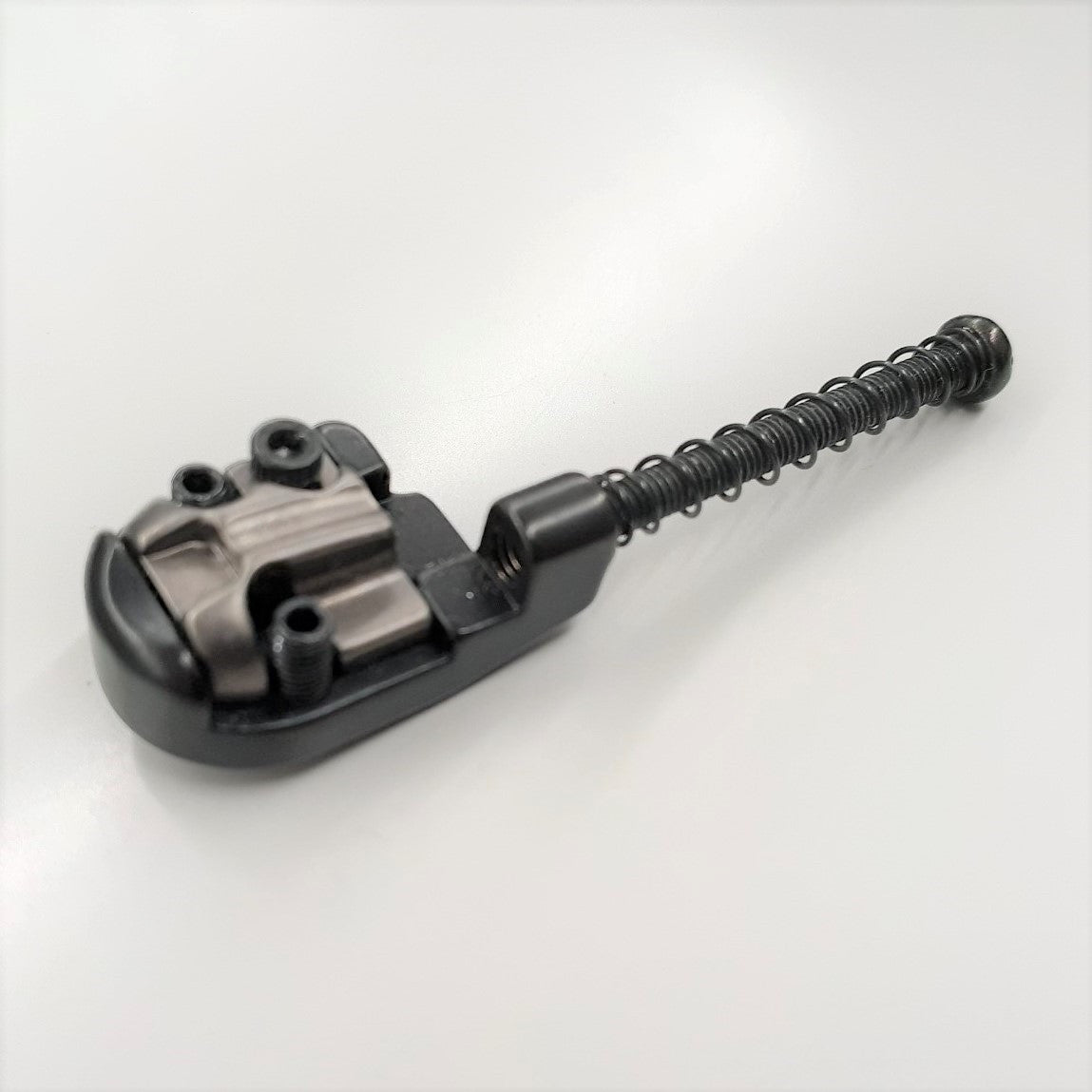 IBANEZ Mono Rail V Bridge mit Schraube und Feder - Black matte