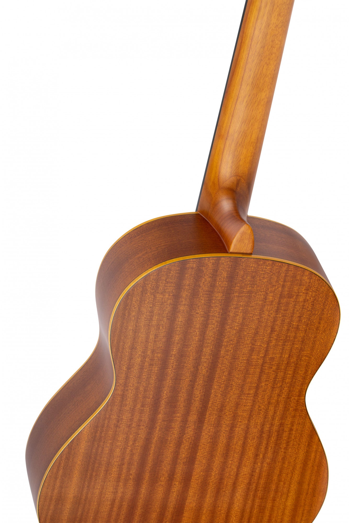 ORTEGA Family Series Pro 4/4 Konzertgitarre 6 String - Zeder / Mahagoni Natur + Bag