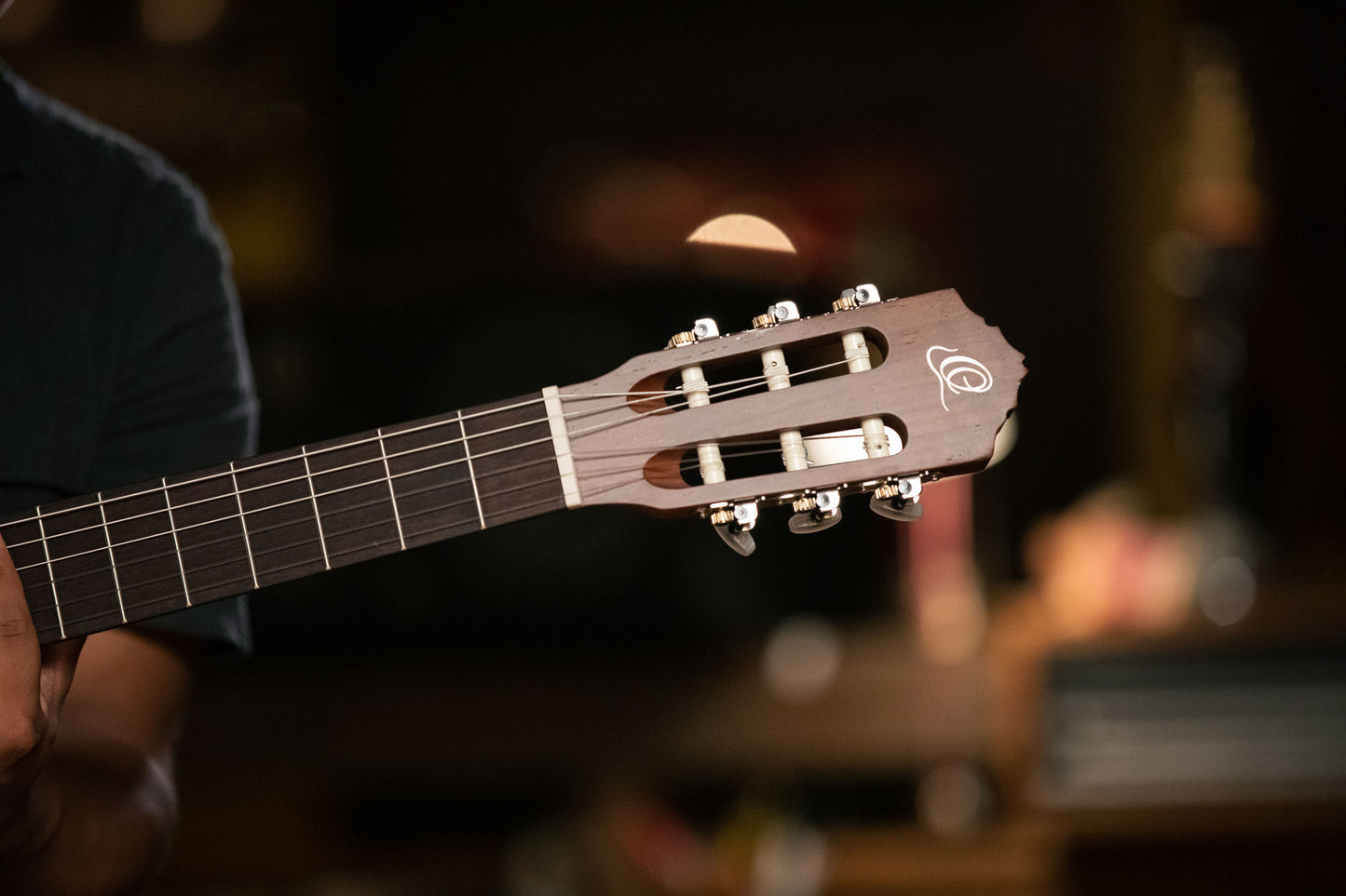 ORTEGA Student Series Pro 4/4 Konzertgitarre 6-String - Natural
