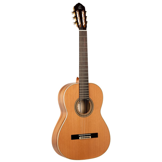 ORTEGA Traditional Series 4/4 Nylon String Guitar 6-String + Pro Gigbag