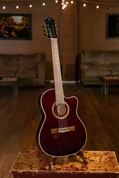 ORTEGA Performer Series 4/4 Thinline Konzertgitarre 6-String - Stained Red + Gigbag