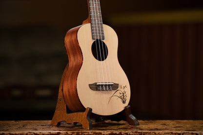 ORTEGA Bonfire Series Tenor Ukulele 4 String - Spruce/Sapele Natural