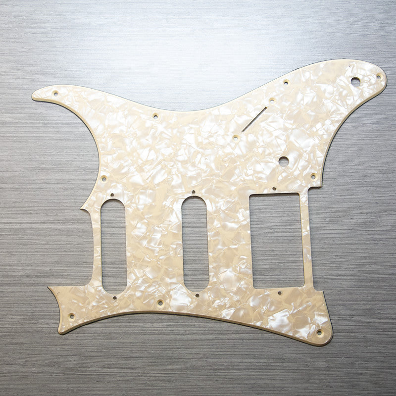 IBANEZ Pickguard BL825