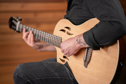 ORTEGA TourPlayer DeLuxe Konzertgitarre 6-String Lefty - Spruce Natural + Gigbag