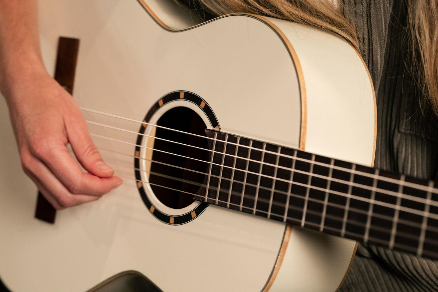 ORTEGA Family Series 3/4 Classical Guitar 6 String - White + Gigbag