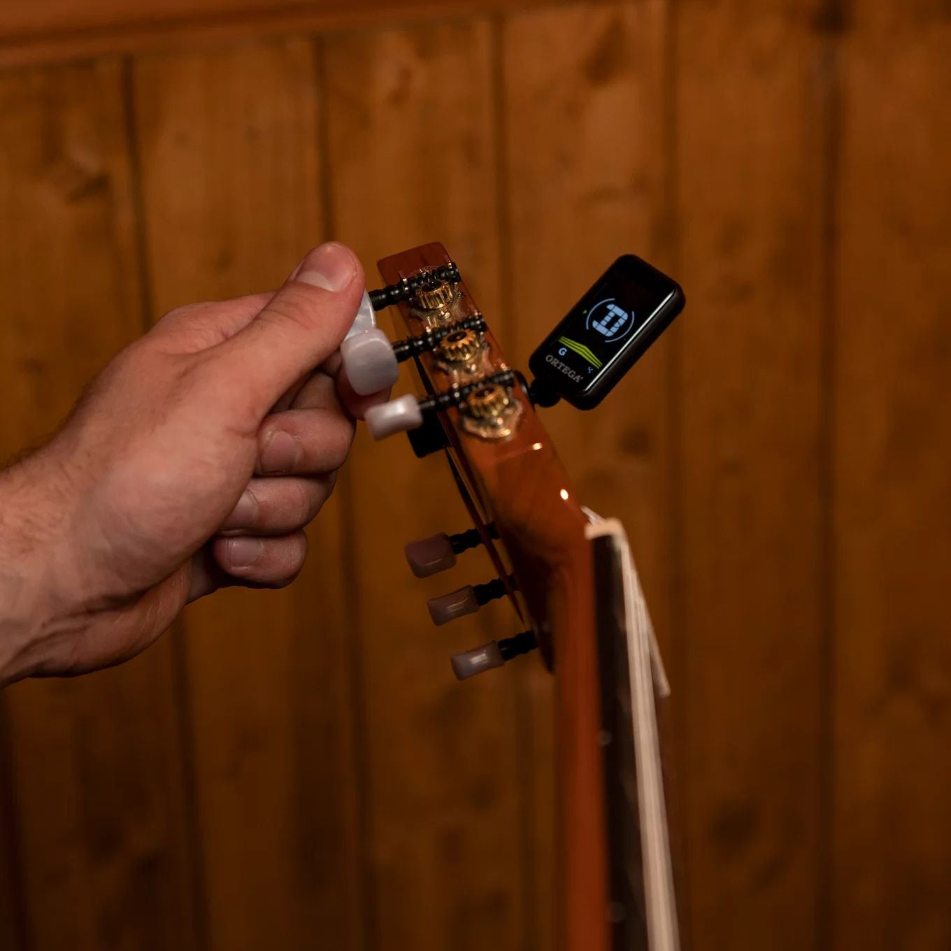 ORTEGA Multi-Mode Headstock-Tuner