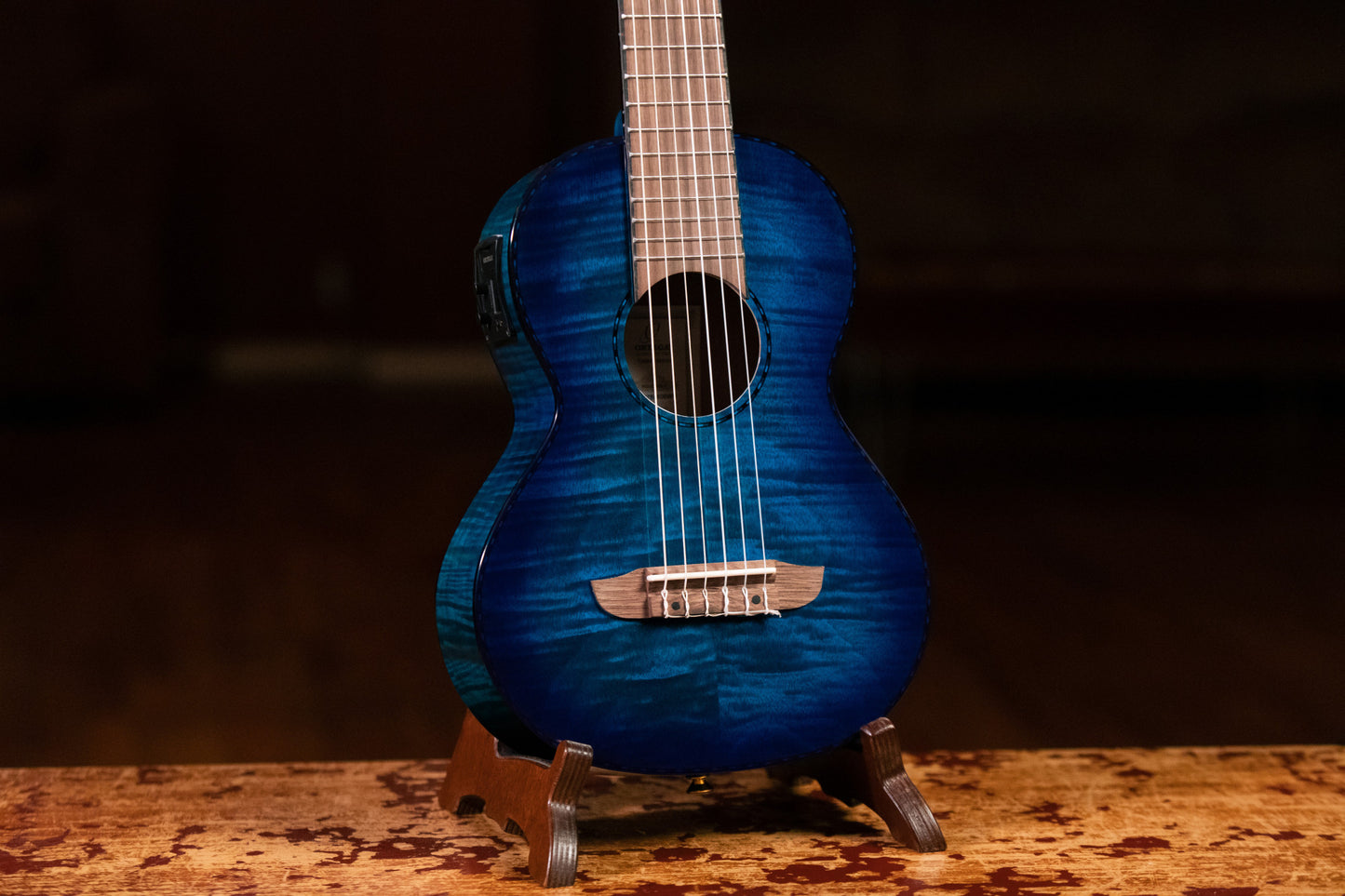 ORTEGA Mini Travel Series 1/8 Guitar 6 String - Flamed Mahogany Faded Blue + Bag