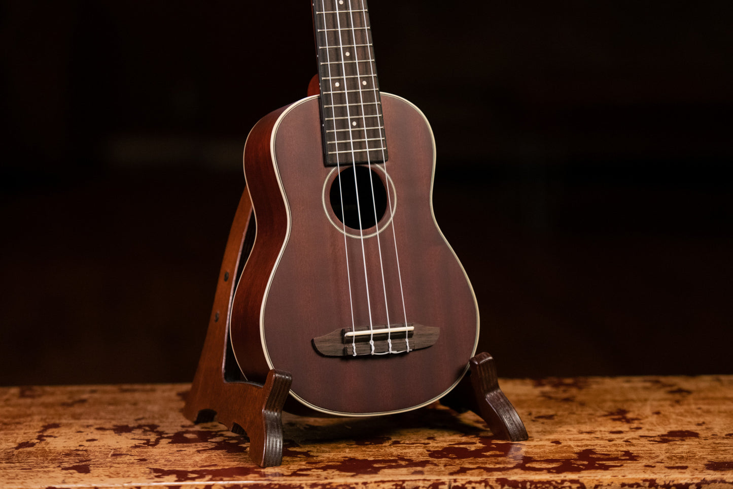 ORTEGA Timber Series Soprano Ukulele 4 String - Mahogany Natural + Bag