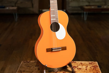 ORTEGA Gaucho Series 4/4 Konzertgitarre 6-String - Orange + Gigbag