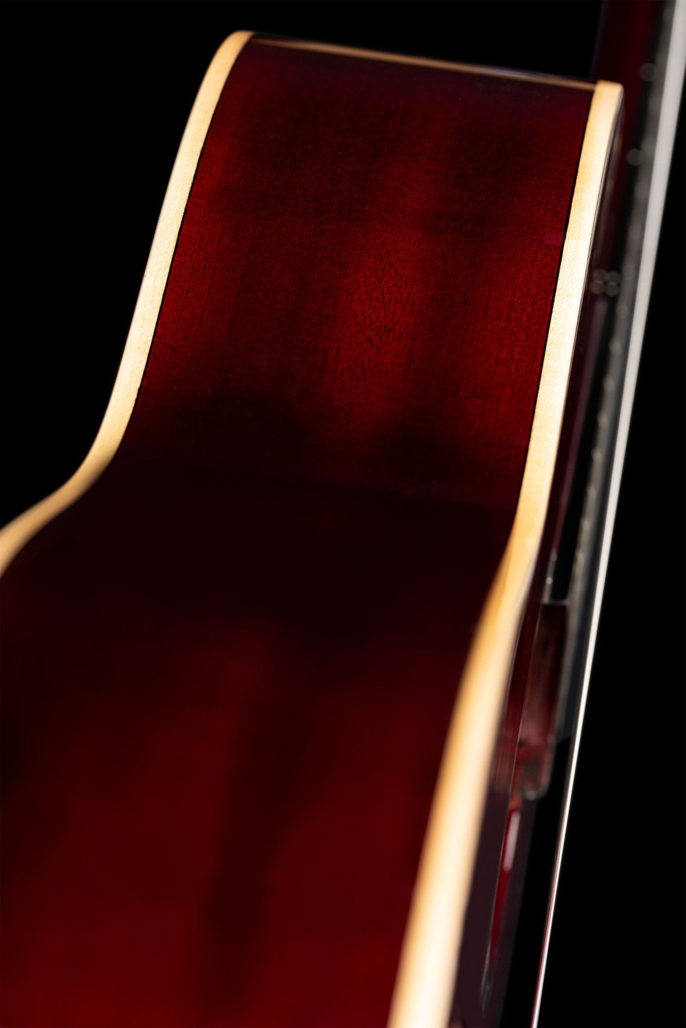 ORTEGA Family Series 7/8 Konzertgitarre 6 String - Weinrot + Bag